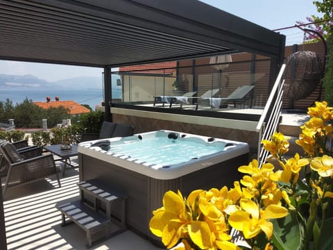 Patio, Day, Hot Tub, View (from property/room), Balcony/Terrace, sunbed