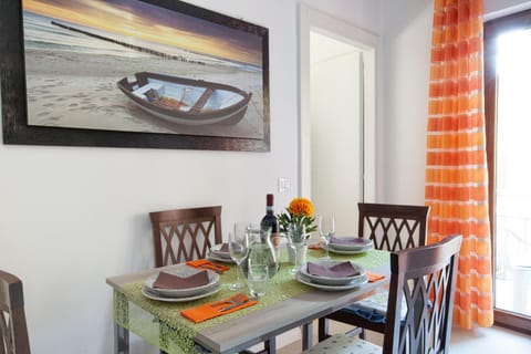 Sorrento Mahal Kita Lovely 6-Bed in Sorrento Apartment in Sorrento