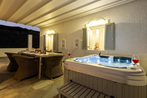 Hot Tub, Hot Tub, Balcony/Terrace