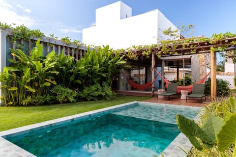 Garden, Swimming pool