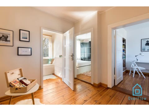 Mirror Room -15 Minutes to Gdańsk Old Town & Seaside Vacation rental in Gdansk