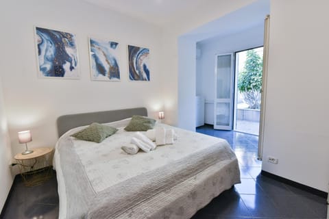 Bed, Photo of the whole room, Bedroom, towels, wardrobe