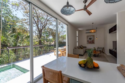 Living room, Dining area
