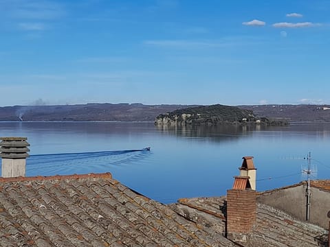Balcony/Terrace, Lake view