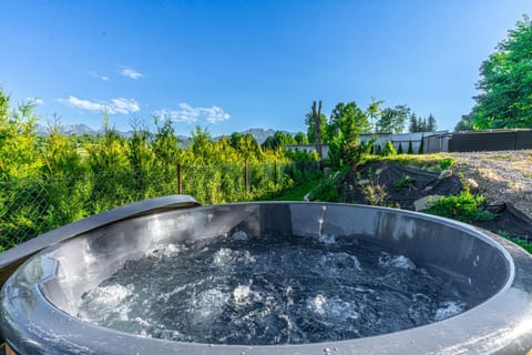 Day, Natural landscape, Garden, Hot Tub