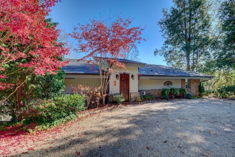 Hilltop Hideaway House in Highlands