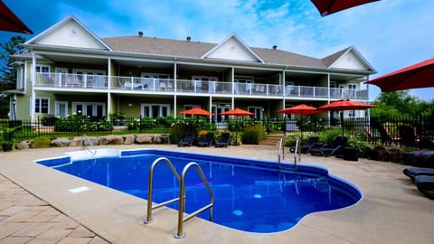 Property building, Patio, Pool view