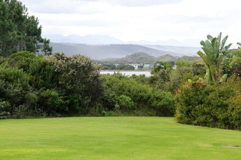 Natural landscape, Garden, Golfcourse, Garden view