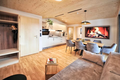 TV and multimedia, Photo of the whole room