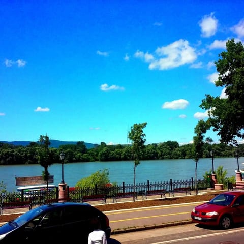 View (from property/room), Mountain view, River view