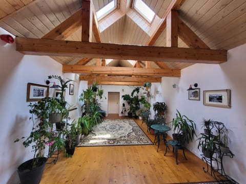 Property building, Communal lounge/ TV room, Bed
