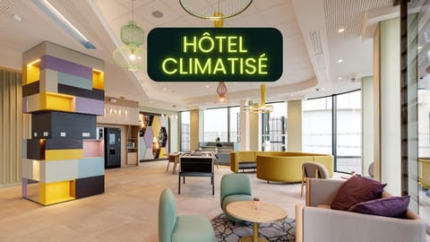Game Room, Living room, Lobby or reception, Seating area, air conditioner, air conditioner