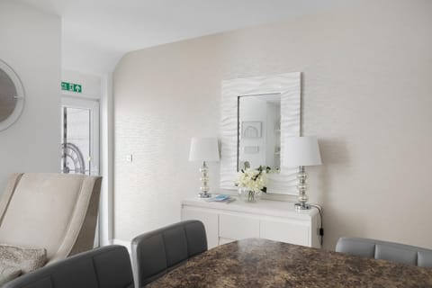 BayBreeze Apartment The Hoe Apartment in Plymouth