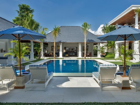 Property building, Patio, Swimming pool