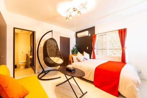 Bed, Living room
