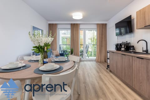 TV and multimedia, Coffee/tea facilities, Kitchen or kitchenette, Dining area