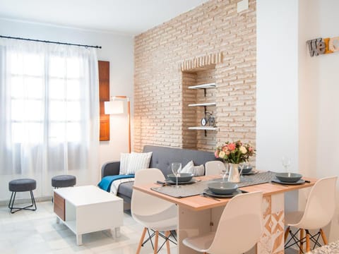 Living room, Seating area, Dining area