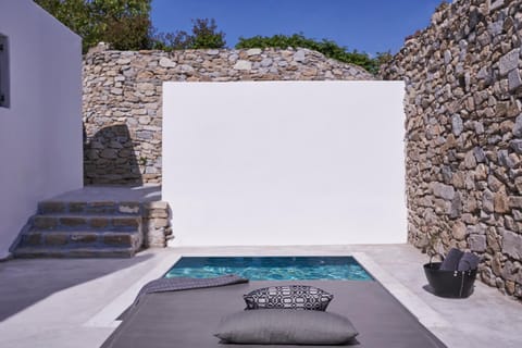 Patio, Day, Natural landscape, Pool view, Swimming pool, sunbed