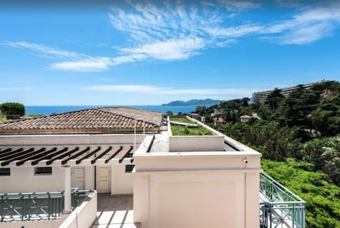 View (from property/room), Balcony/Terrace, Sea view