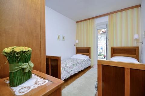 Stara Lipa Villa in Baška Voda