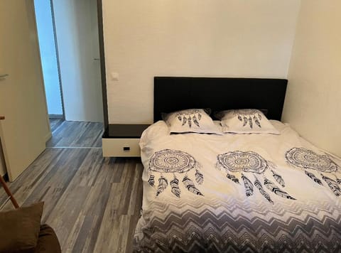 Appartement proche gare routière Apartment in Menton