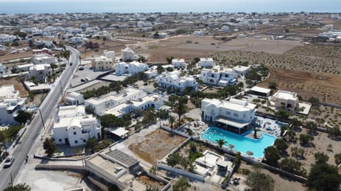 Bird's eye view, Location