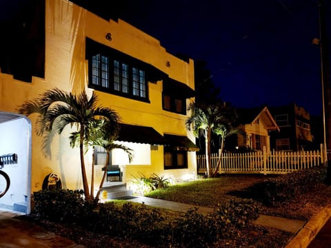 Comfortable two bedroom home Apartment in Lakeland