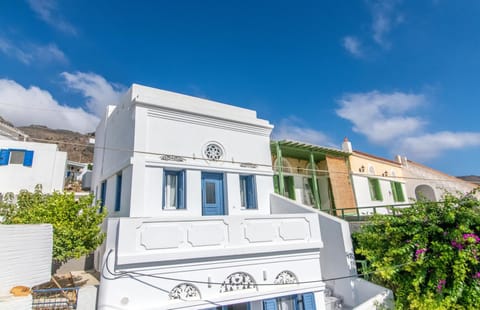 Property building, Facade/entrance, Neighbourhood