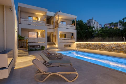 Property building, Swimming pool