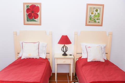 Casa Lavanda House in Amoreira