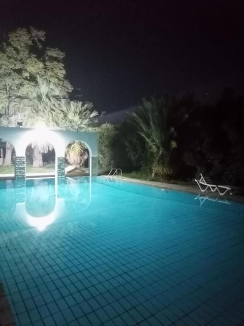Swimming pool