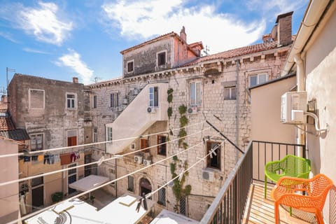 View (from property/room), Balcony/Terrace