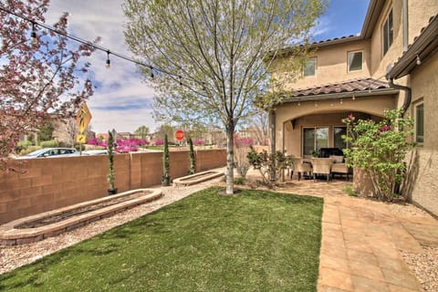 9 Mi to Old Town Albuquerque Getaway with Grill! House in Albuquerque