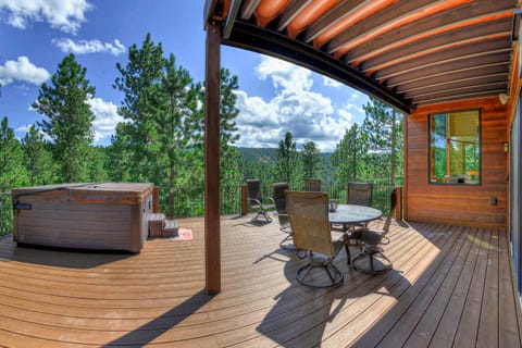 Eagle Crest Nest House in North Lawrence