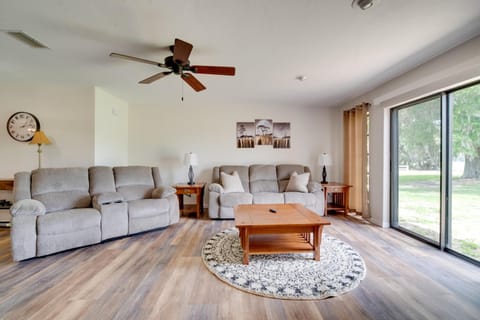 Walk to Lake Geataway with Yard in Inverness House in Hernando