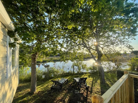 Garden, View (from property/room), Balcony/Terrace, Garden view, Lake view, Landmark view, Sea view, Sunrise