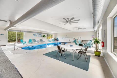 High Country Pool House House in North Lawrence