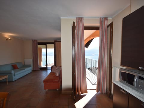 Living room, Decorative detail