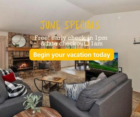 Treehouse Cottage House in Crestline