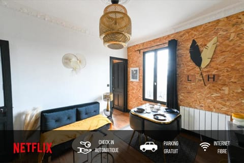 Communal lounge/ TV room, Living room, Dining area, Meals