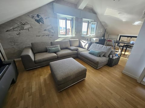 Mansarda a San Siro Apartment in Milan