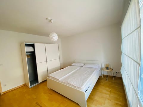 Bed, Bedroom, wardrobe