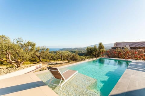 Patio, Pool view, Sea view, Swimming pool, sunbed