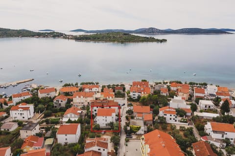 Bird's eye view, Sea view