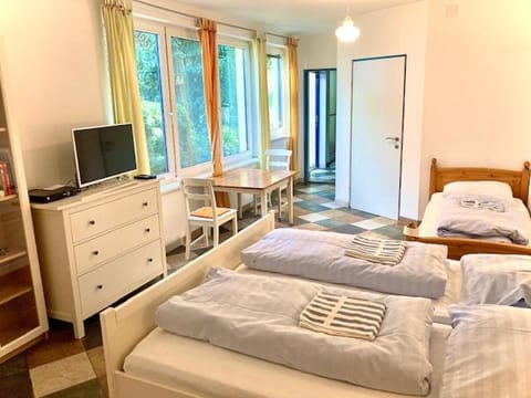 Bed, Seating area, Bedroom