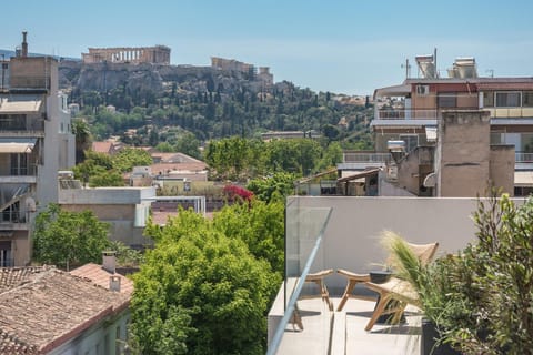 View (from property/room), Balcony/Terrace, City view