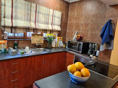 Kitchen or kitchenette, Food and drinks, Food