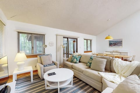 Town of South Bethany --- 137 Evergreen Rd House in South Bethany