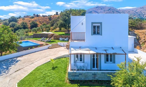 Property building, Natural landscape, Swimming pool