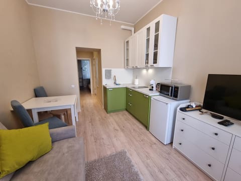TV and multimedia, Kitchen or kitchenette, Dining area